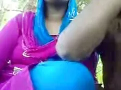 Gái là phim xxx my den được nuôi bởi một màu trắng